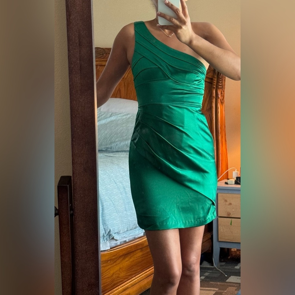 Teeze Me  one shoulder Green dress size 3